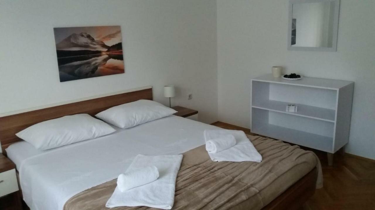 Apartman Teklić Kastela Dış mekan fotoğraf