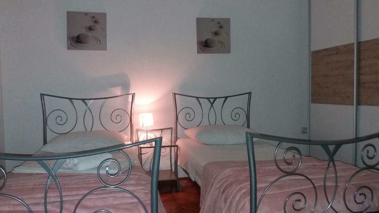 Apartman Teklić Kastela Dış mekan fotoğraf